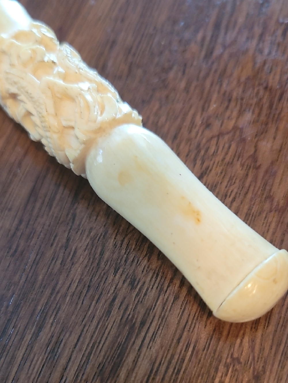 Carved Ivory-Colored Ornate Handle - Picture 5 of 5